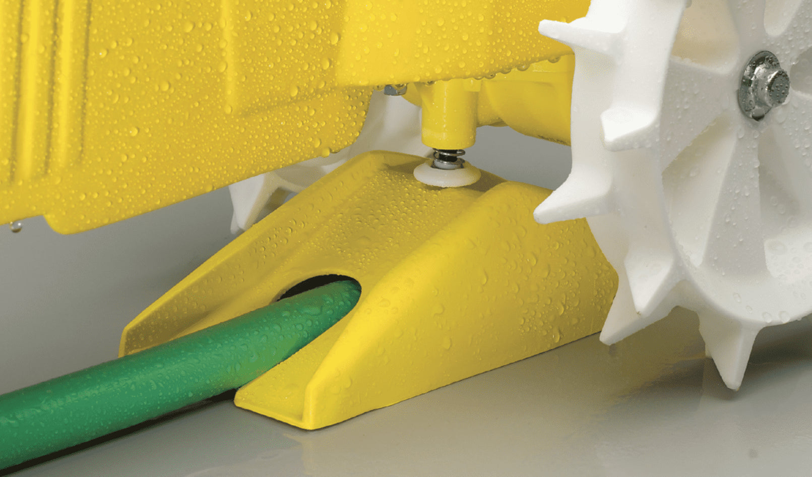 89515903-FEAB-B05E-ED3C-91A4F9E78747